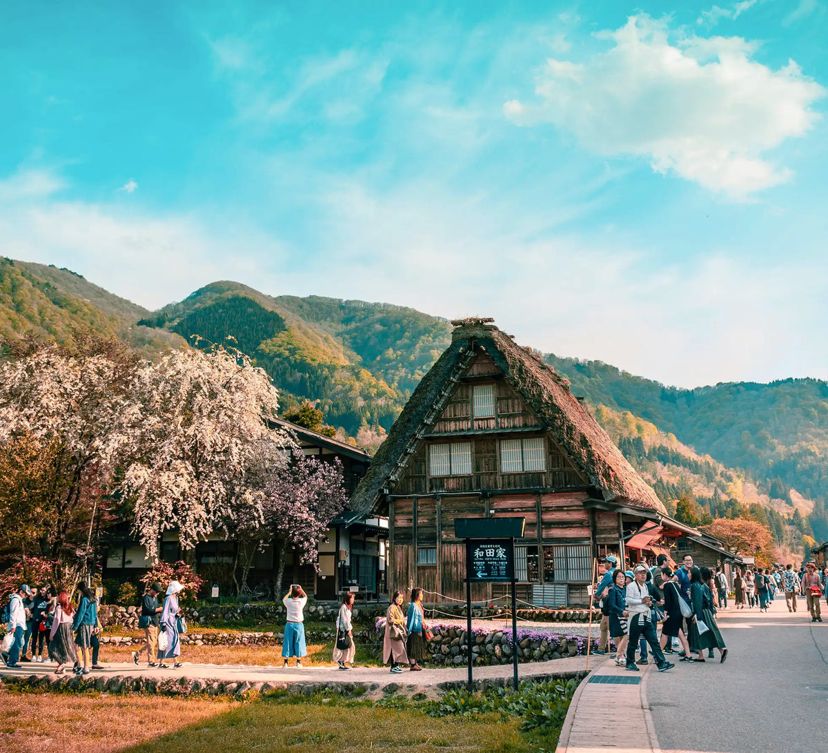 Takayama → Shirakawago → Kanazawa